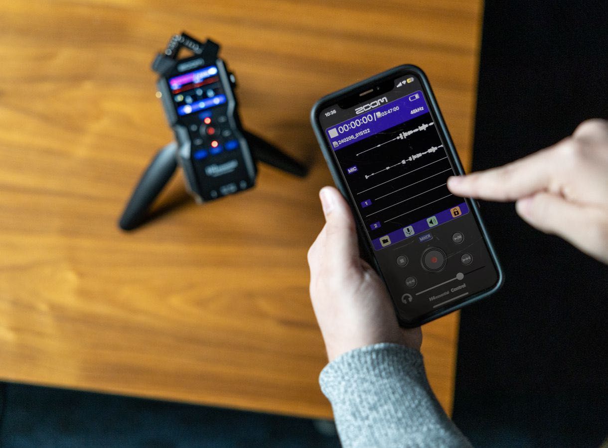 Zoom H4 Essential 32 бит Рекордер, звуковая карта, микшер и тд 6в1