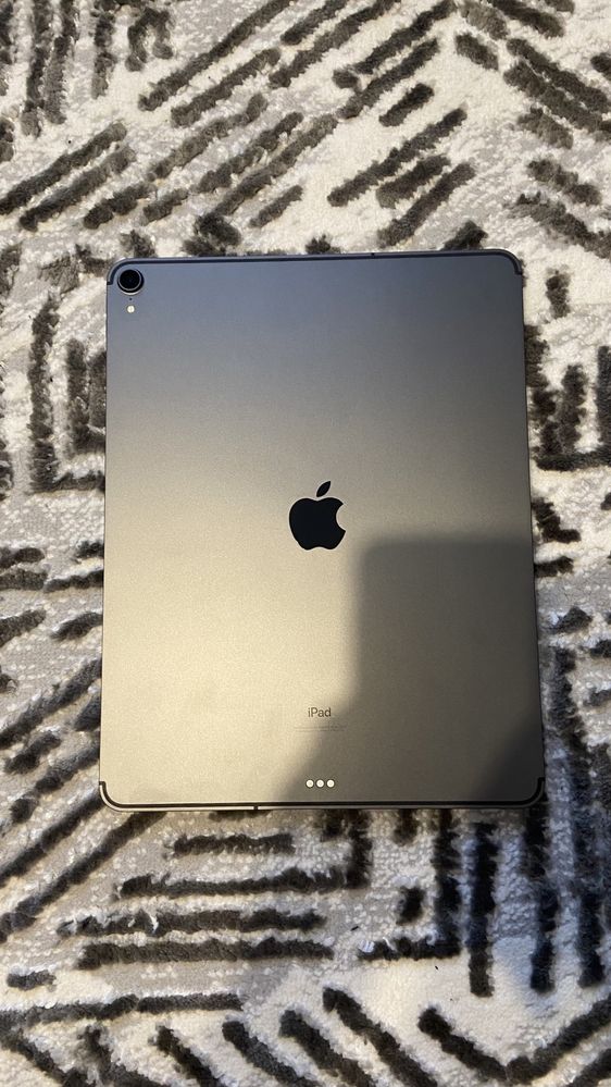 IPad Pro 12.9 (3 поколение) 256GB Wifi + Cellular