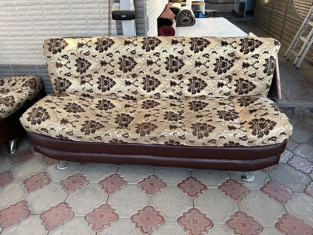 продам диван и два кресла