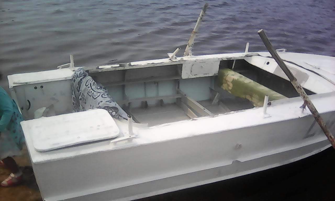 Продам лодку длина 5 м , ширина 1,8