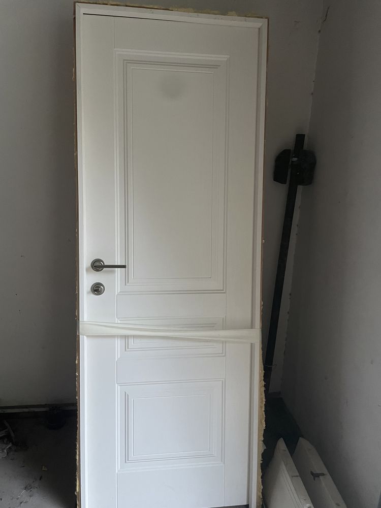 Продам м/комн. Двери