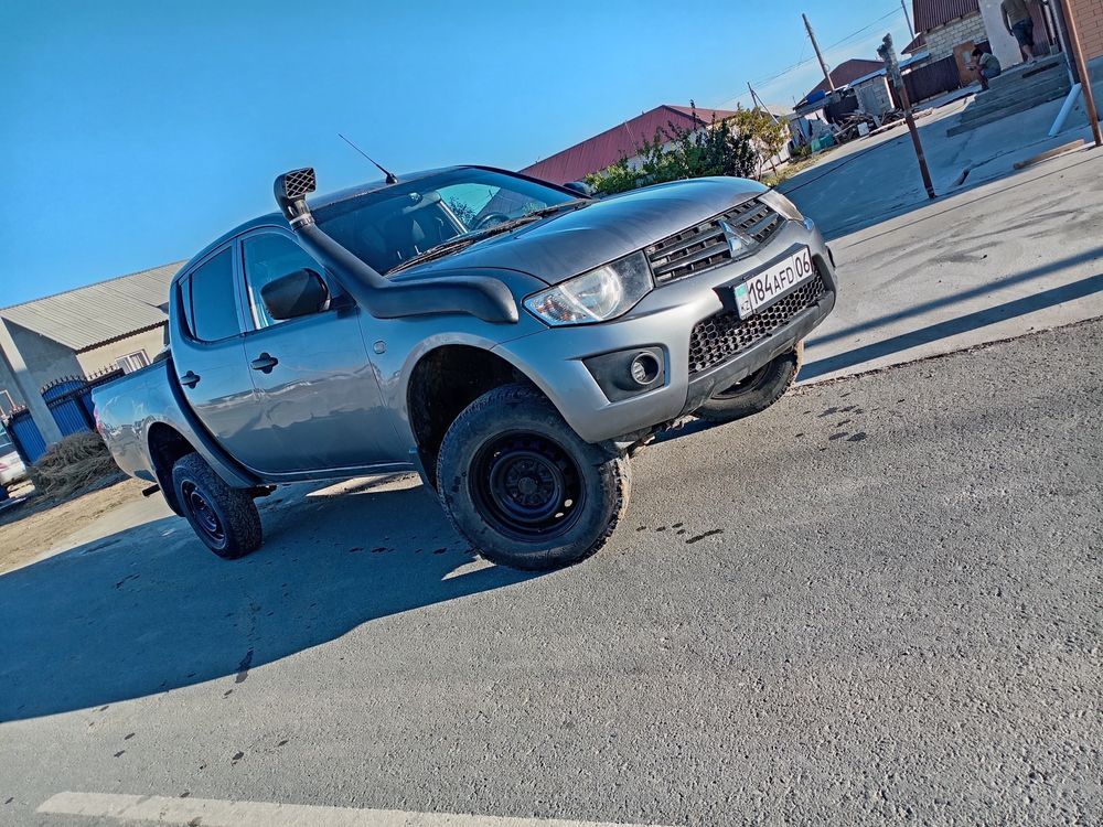 Mitsubishi L200 срочно продается
