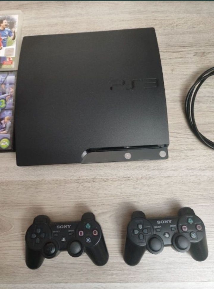 PS 3 прошитая, много игр