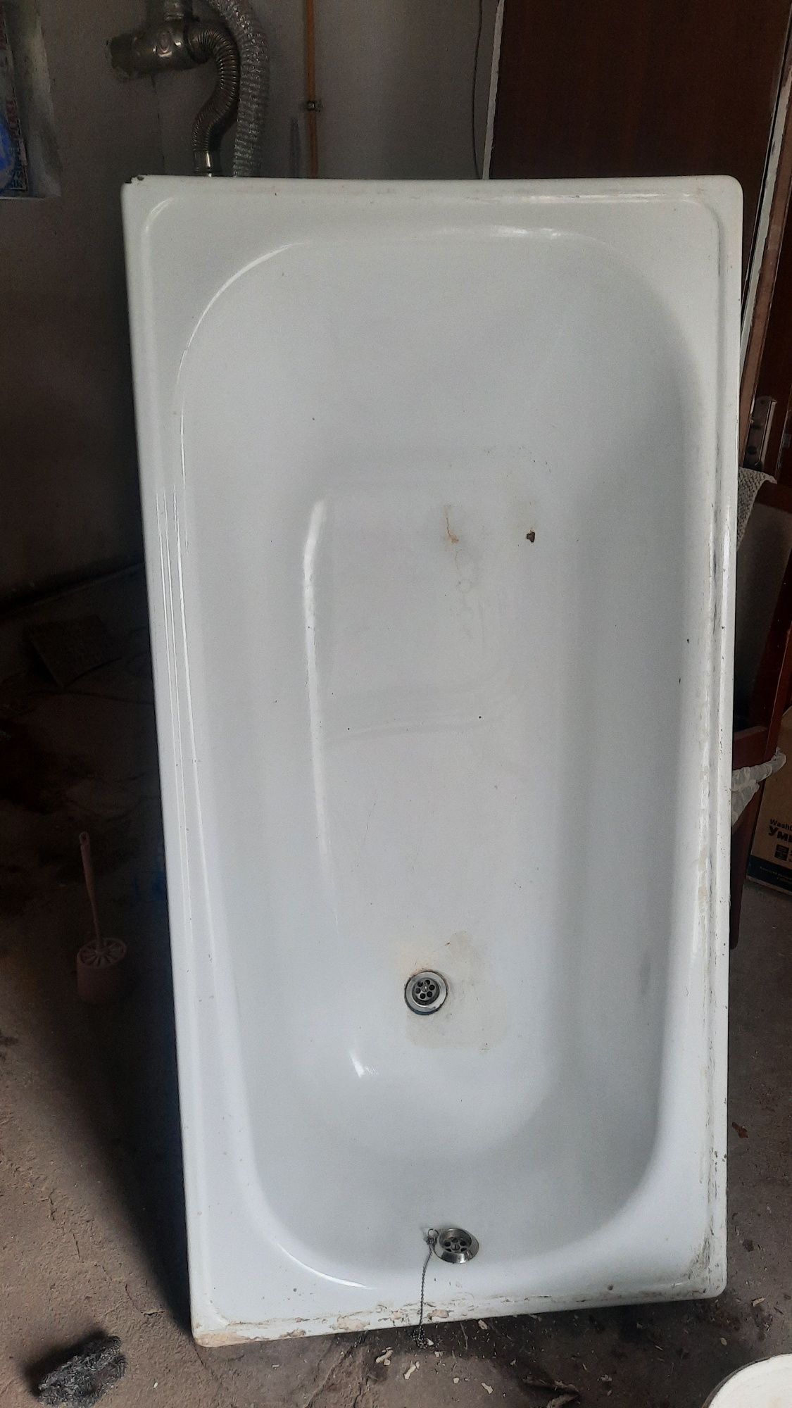 Продам , раковину со стойкой (тюльпан), двери межкомн