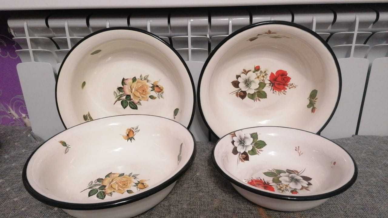 Кастрюля, чайник эмалированные