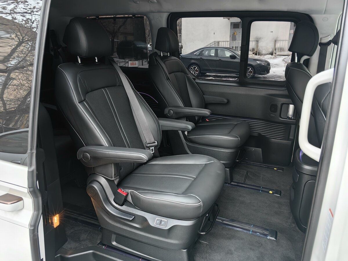 Аренда Hyundai Staria с водителем, аренда прокат минивэн микроавтобус