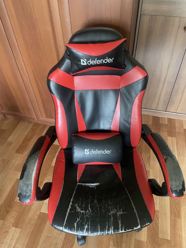 Продам игровое кресло