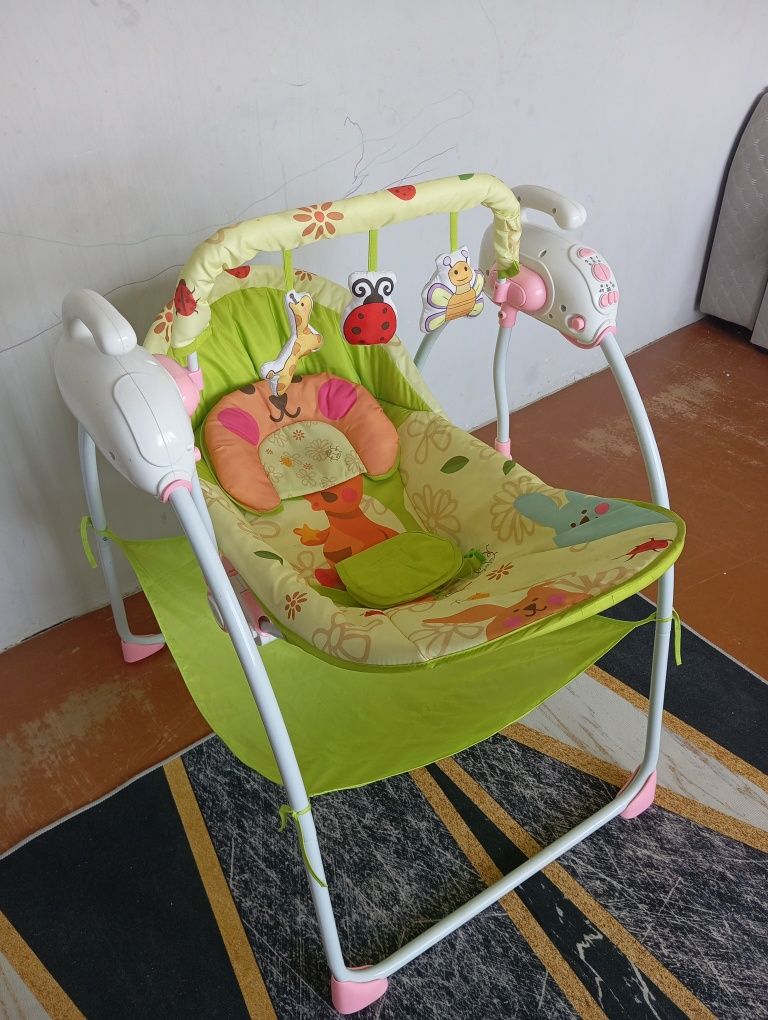 Продам шезлонг и коврик развивающий