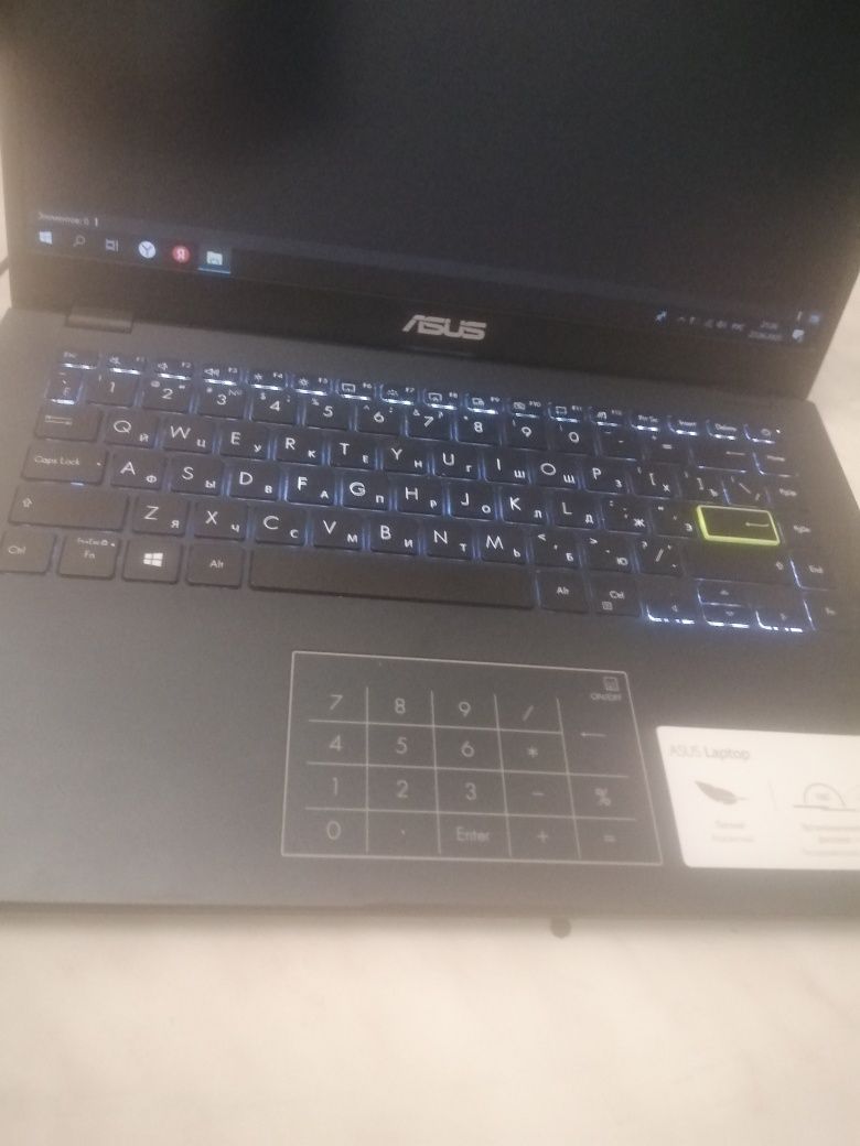 Ультрабук Asus, очень легкий