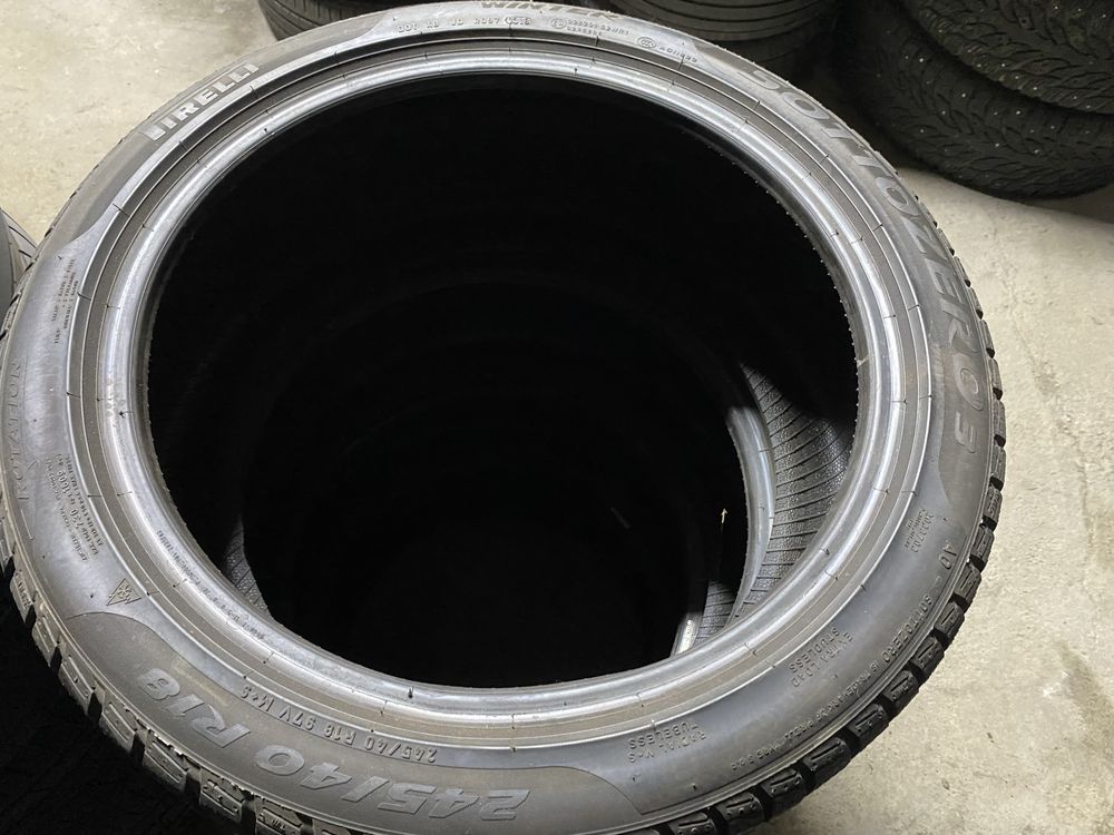 Комплект Всесезонные Шины 245/40R18 Pirelli.