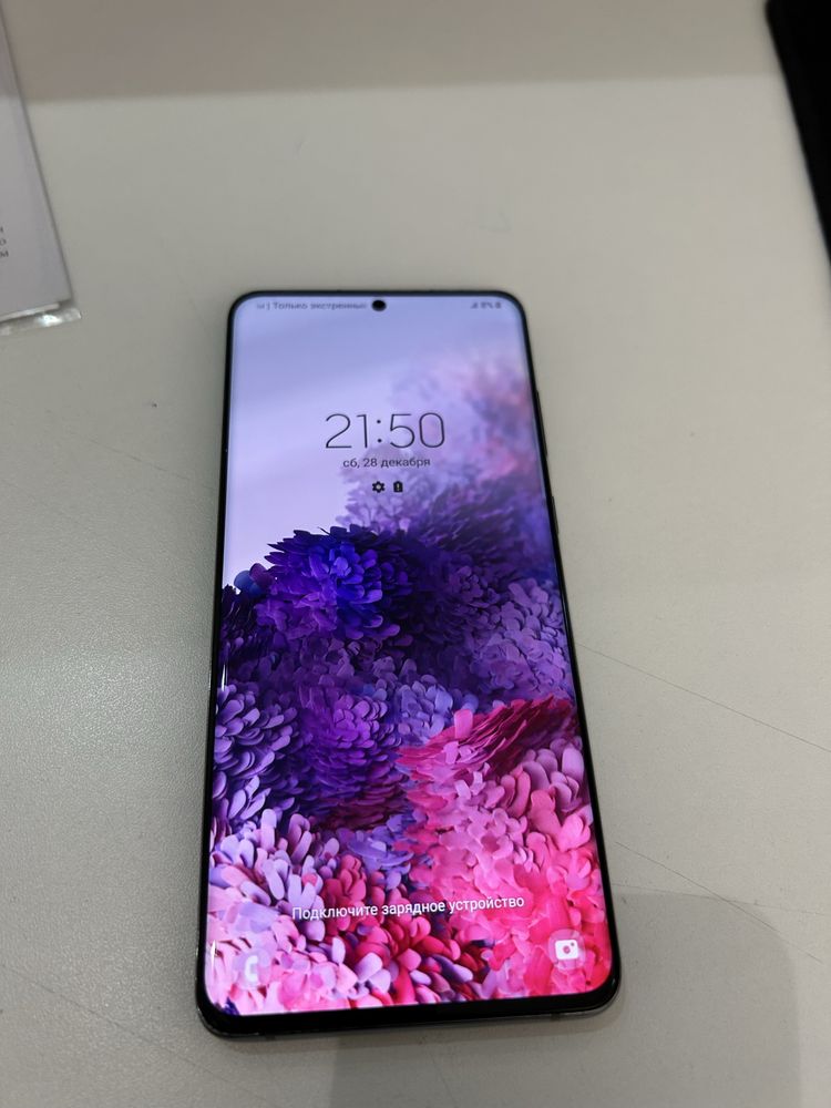 Продам samsung galaxy S20+