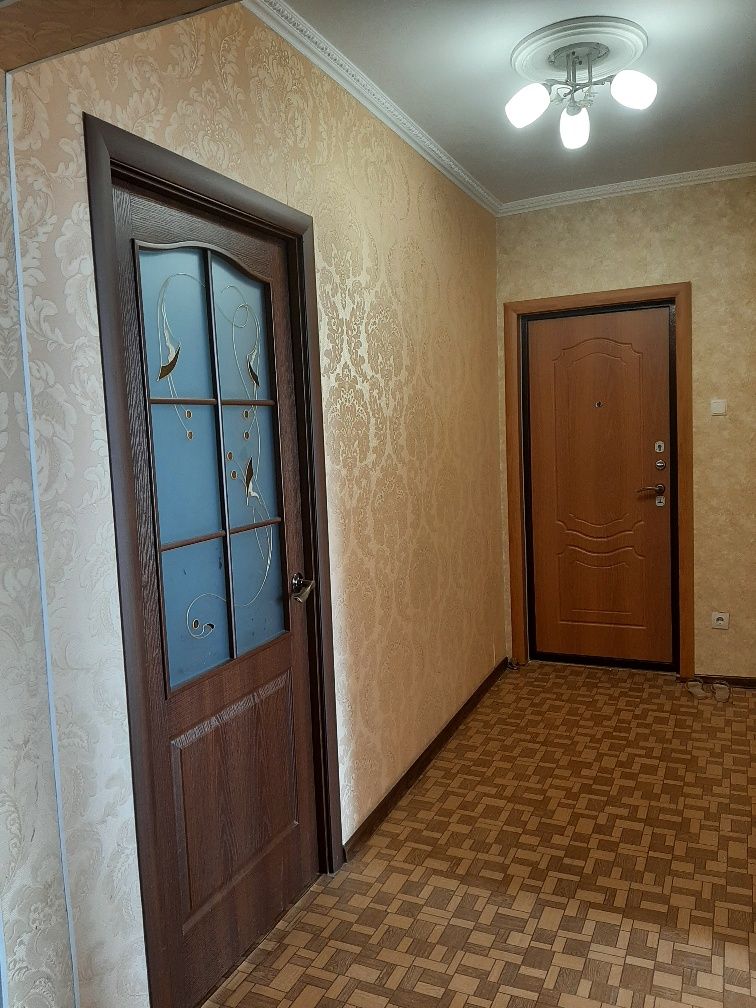 Продам 3 комн квартиру 5 мкр 12 дом