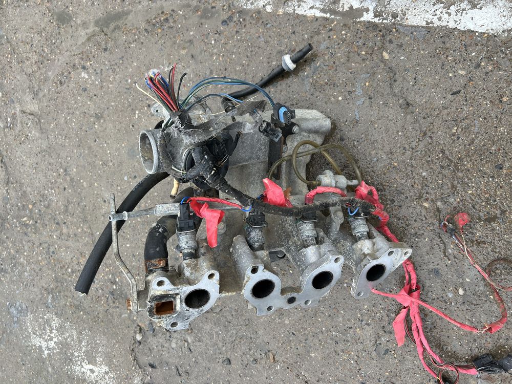 Впускной колектор в сборе daewoo nexia
