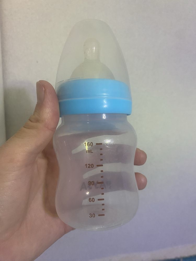 Отдам даром детские бутылкий для кормление