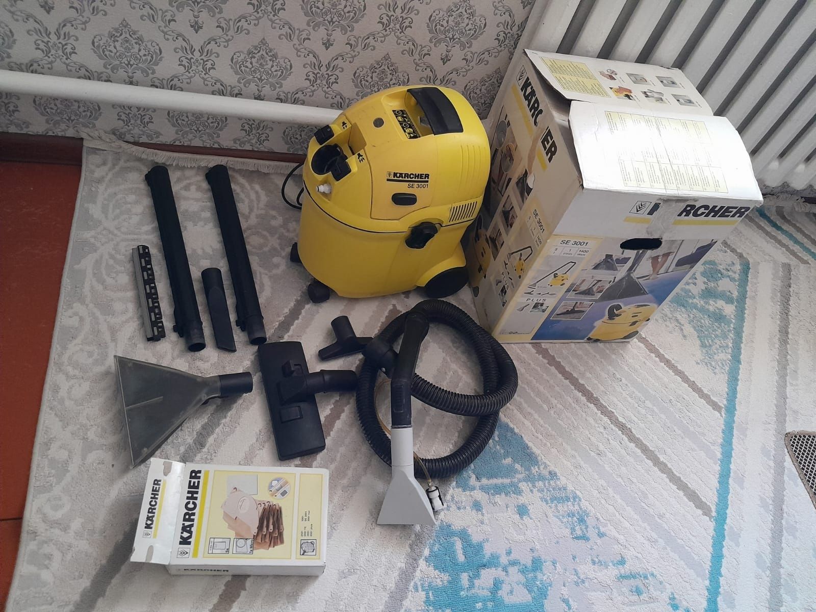 Моющий пылесос Karcher для химчистки мягкой мебели автохимчистка