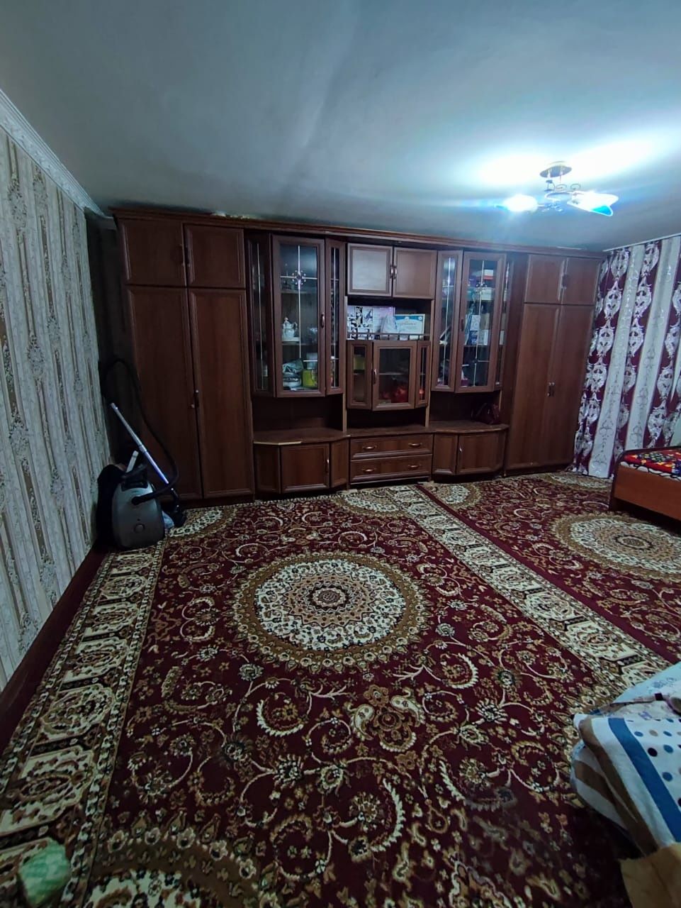 Дом прадаётся жамбула 68