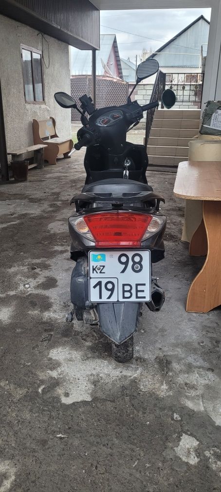 Скутер м8 про продается