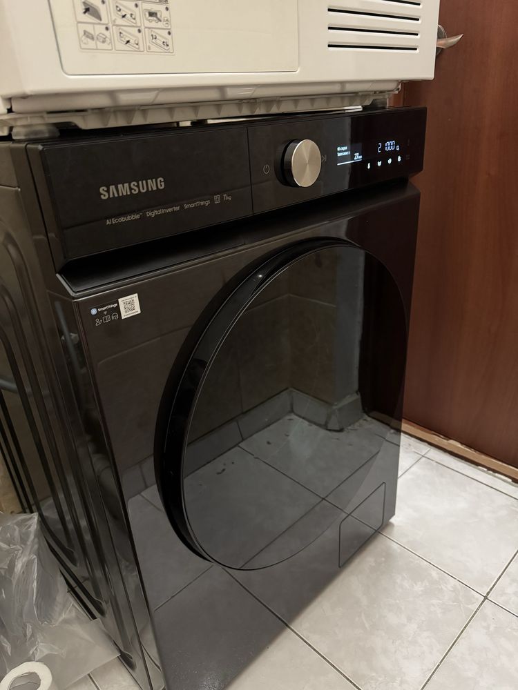 Стиральная машина Samsung WW11BB944CGBLD черный