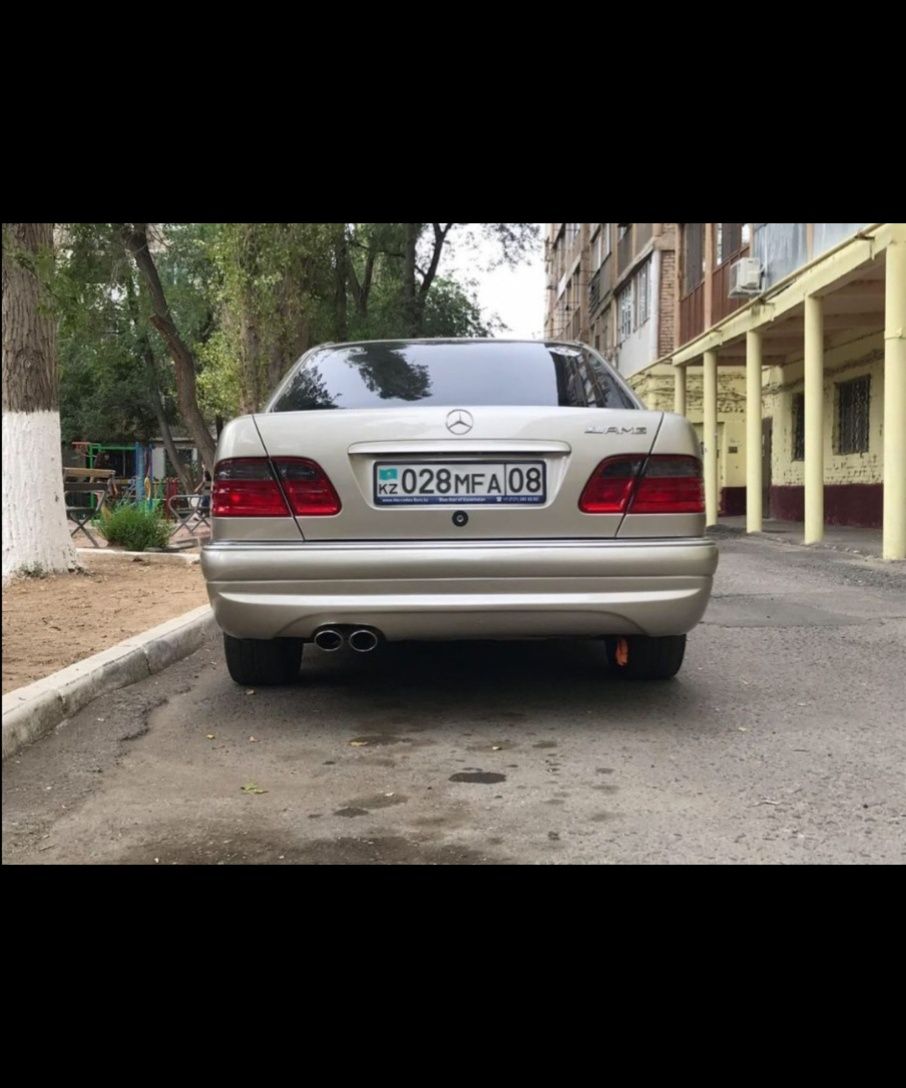 Пороги Бампер передний Мерседес w210 AMG "Аналог"