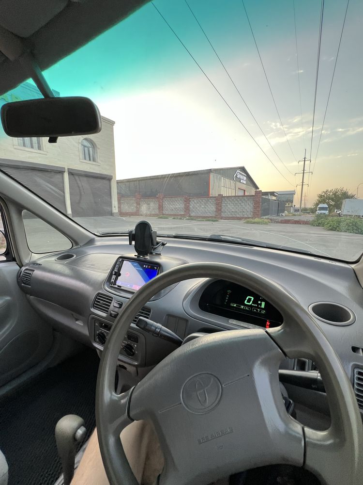Продается Toyota Corolla Spasio