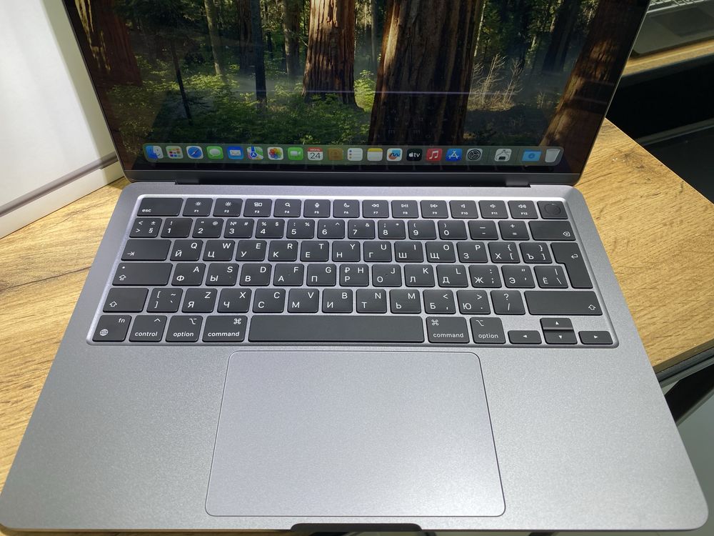 Новый MacBook Air 13.6-inch, 2022г. M2, 8/256 GB, Space Gray,10357/A10