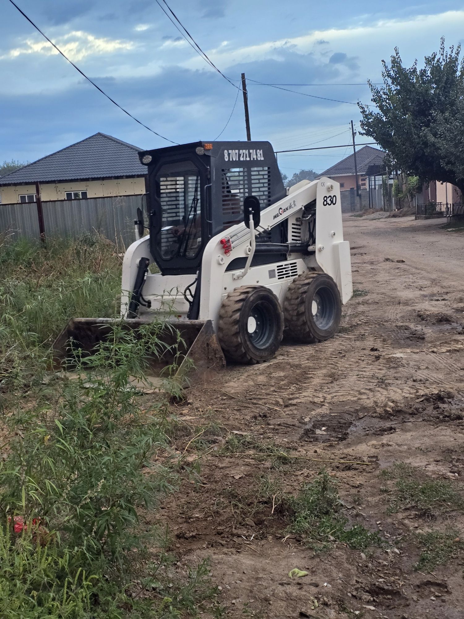 Услуги минипогрузчика, бобкат, мультик, bobcat, аренда