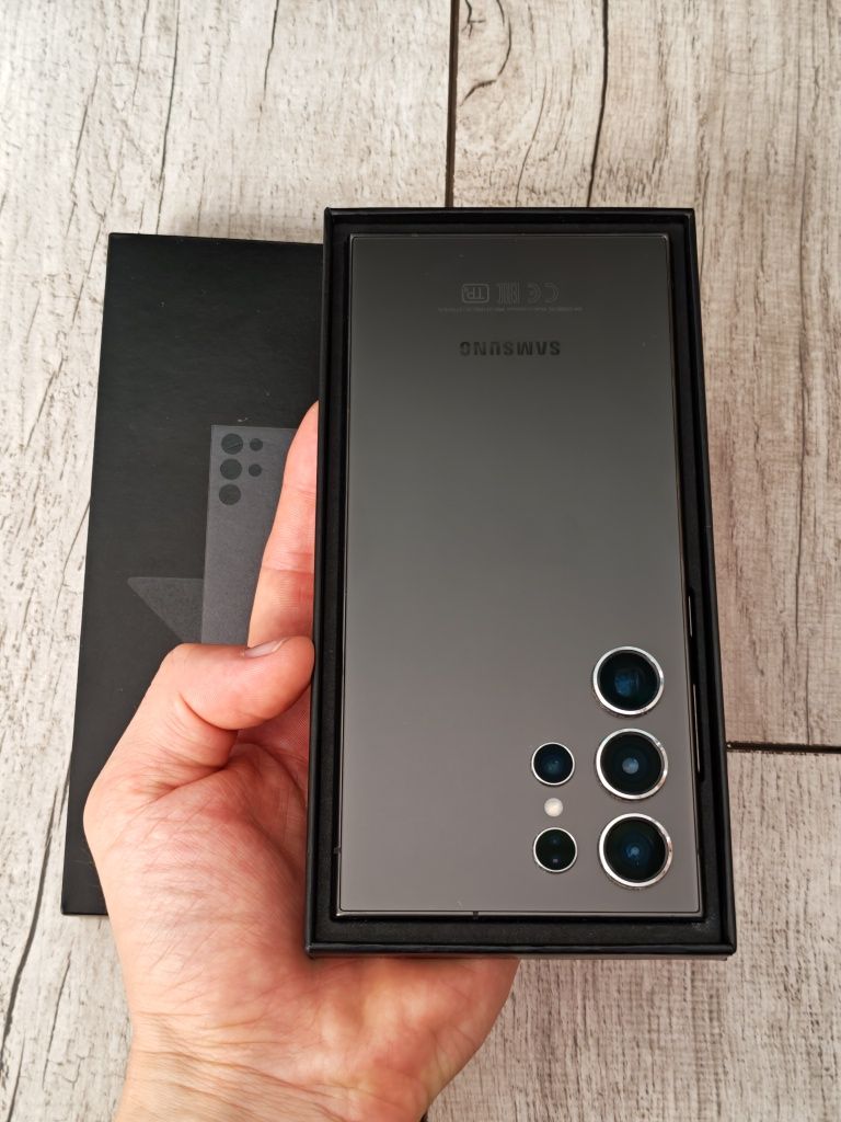 Samsung S24 Ultra 256 gb Ram 12 5G