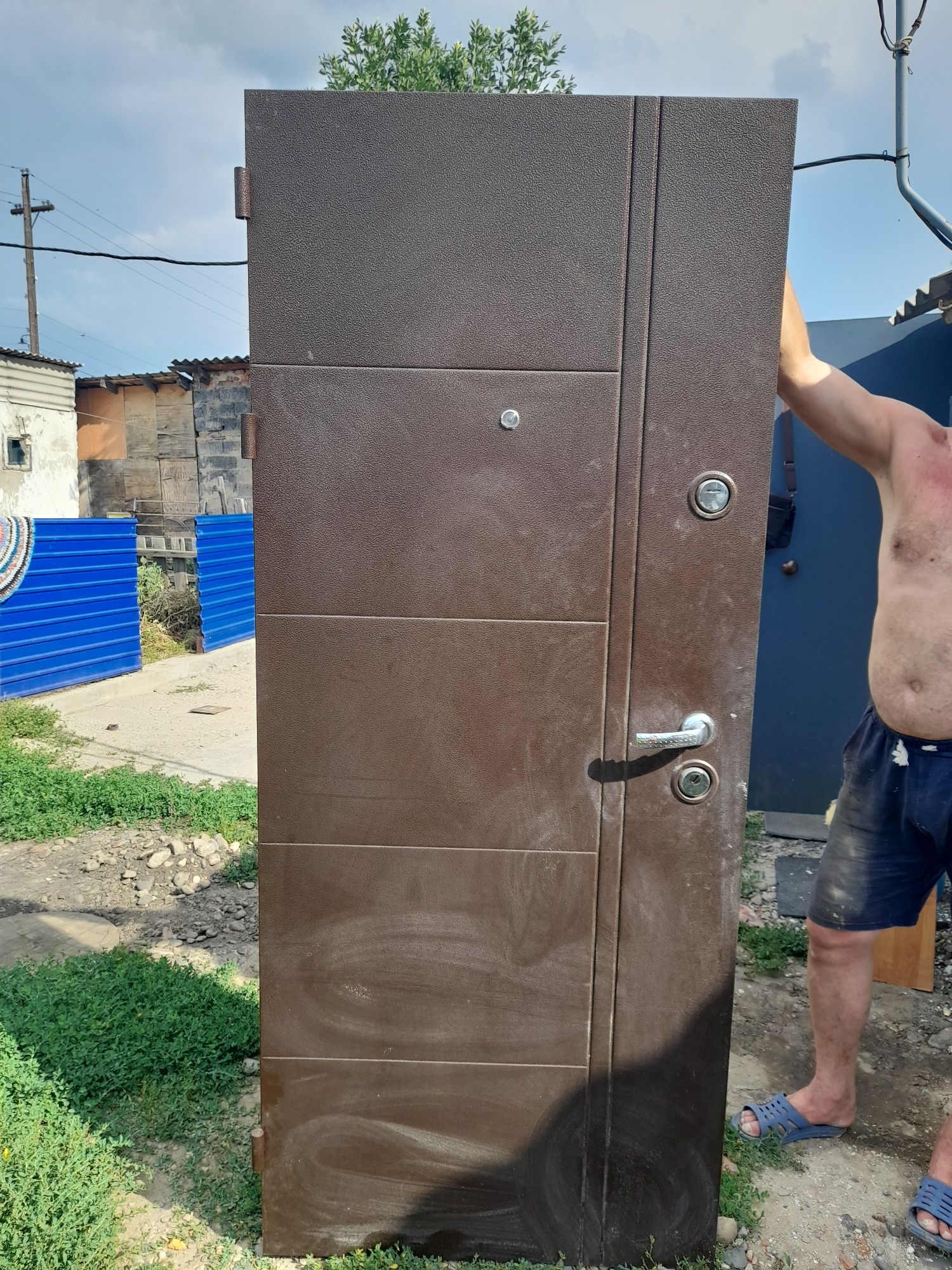 Продам дверь,без косяка