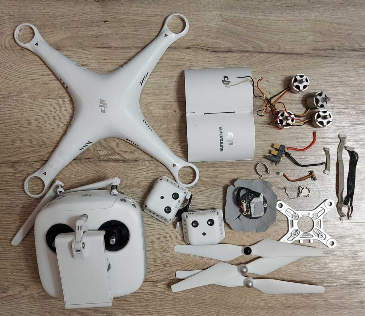 Продам запасти на phantom 3 Pro