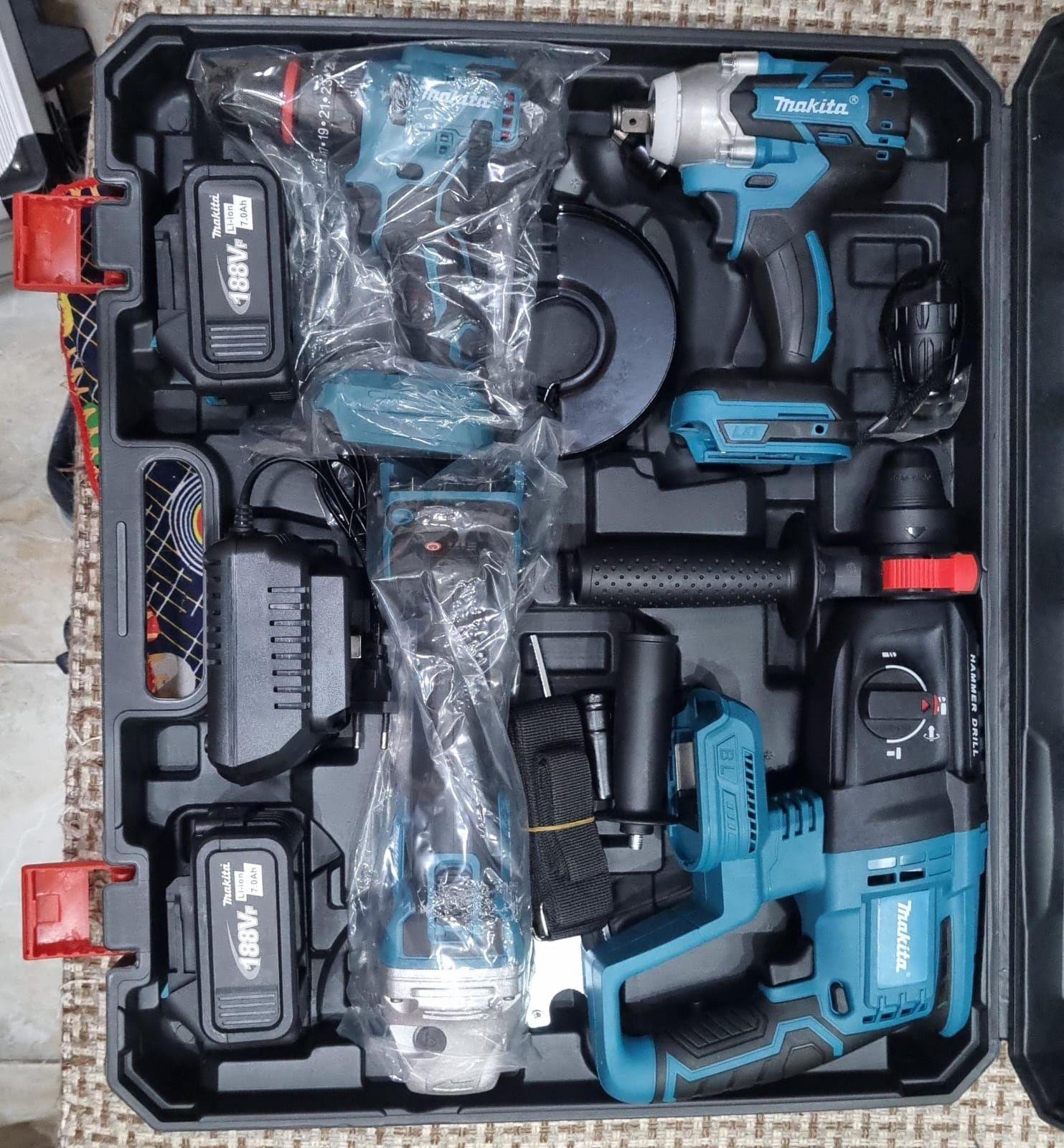 Набор электроинструментов "Makita" и набор из 187 проф.инструментов