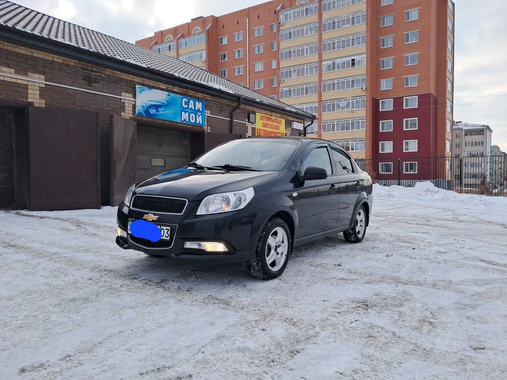 Шевролет нексия.
