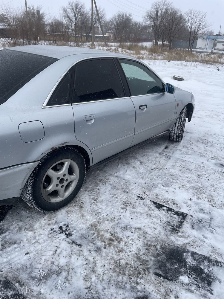 Ауди A4 Quattro 1,8 Turbo