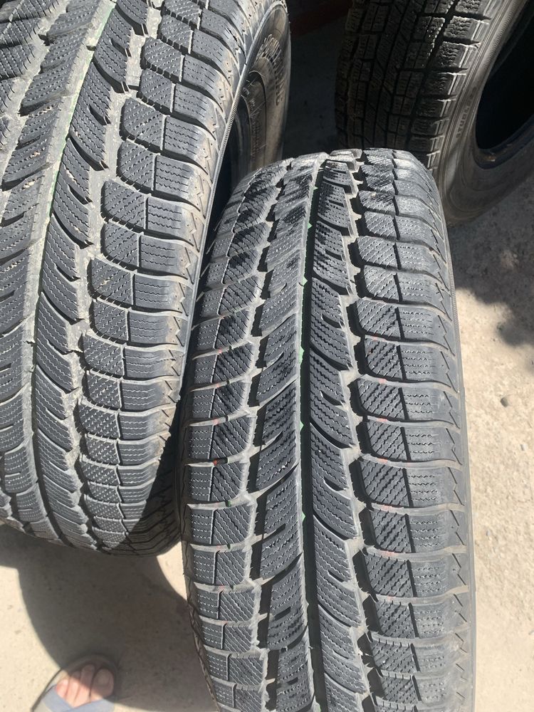 Продаю шины на R-15 3 штуки и на R-16  4-штуки комплект цена договорна