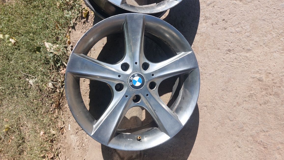 Продам диски БМВ R16
