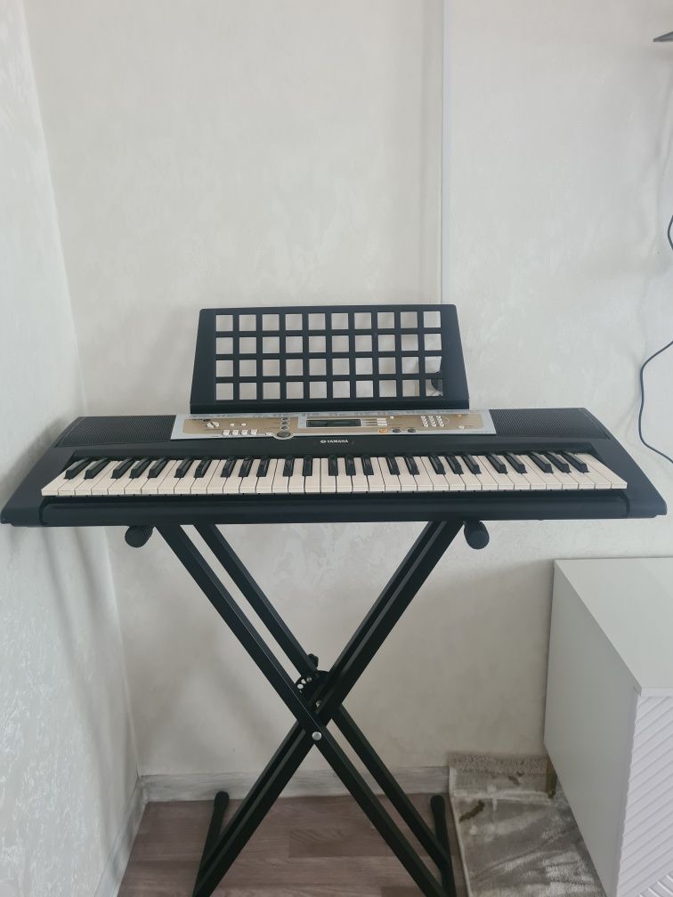 Синтезатор Yamaha