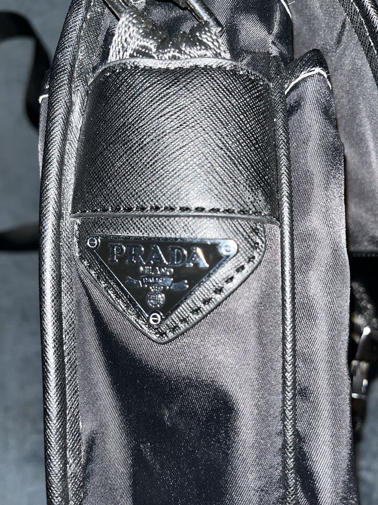 Сумка-мессенджер Prada