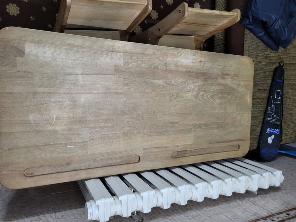 Продам школьную парту