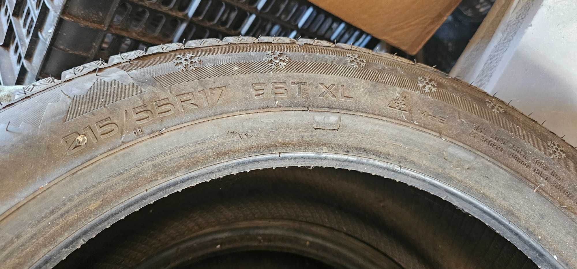 Продам зимние шины215/55 R17