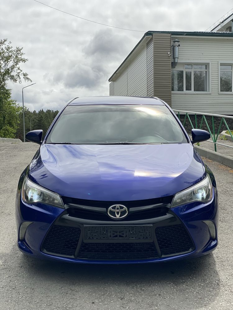 Toyota Camry 2014.