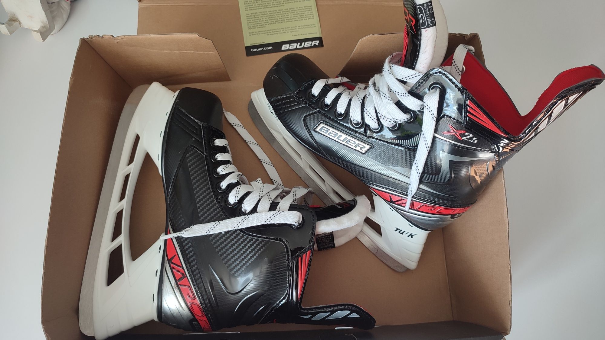Коньки хоккейные bauer varior x2.5 новые