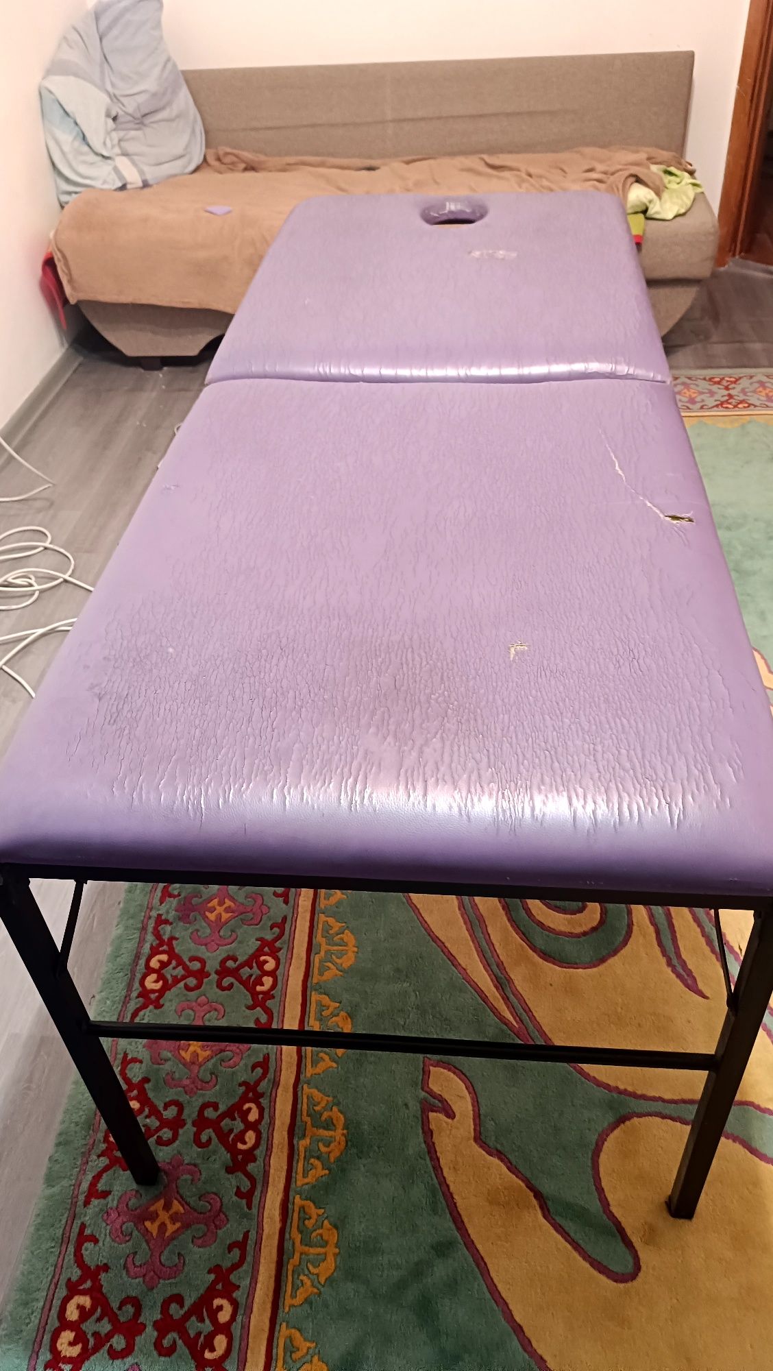 Продам кушетку для массажа