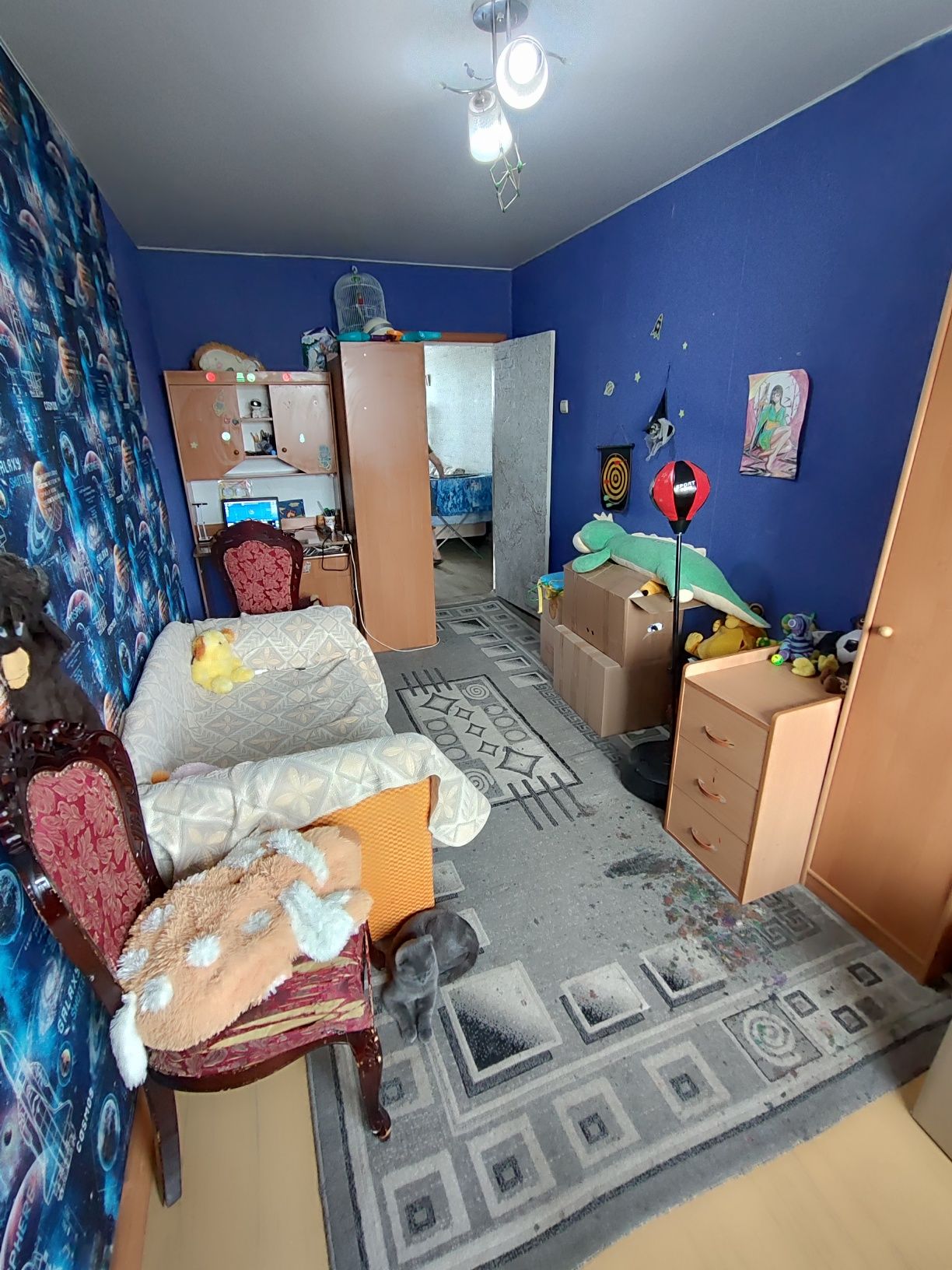 Продается 2-комн (9-10, 5 эт)
