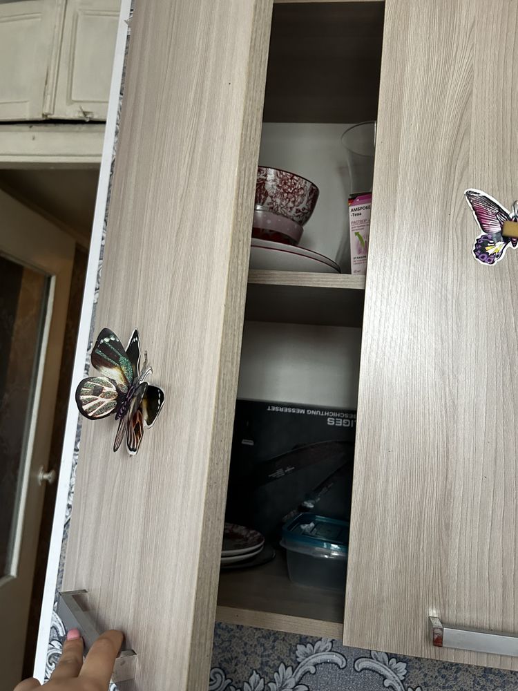 Продам полки кух гарнитур