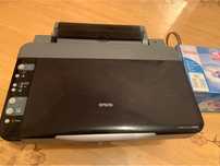 Продам срочно принтер EPSON цветной обращаться по номеру