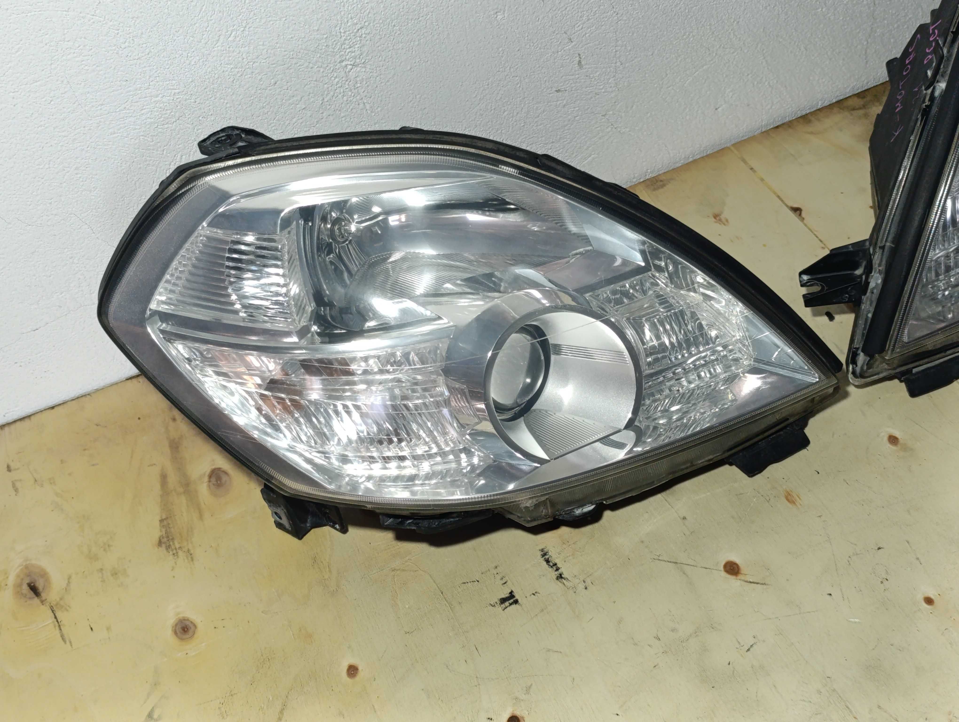 Фары передние линза Nissan Teana J31 рестайлинг 06-08г