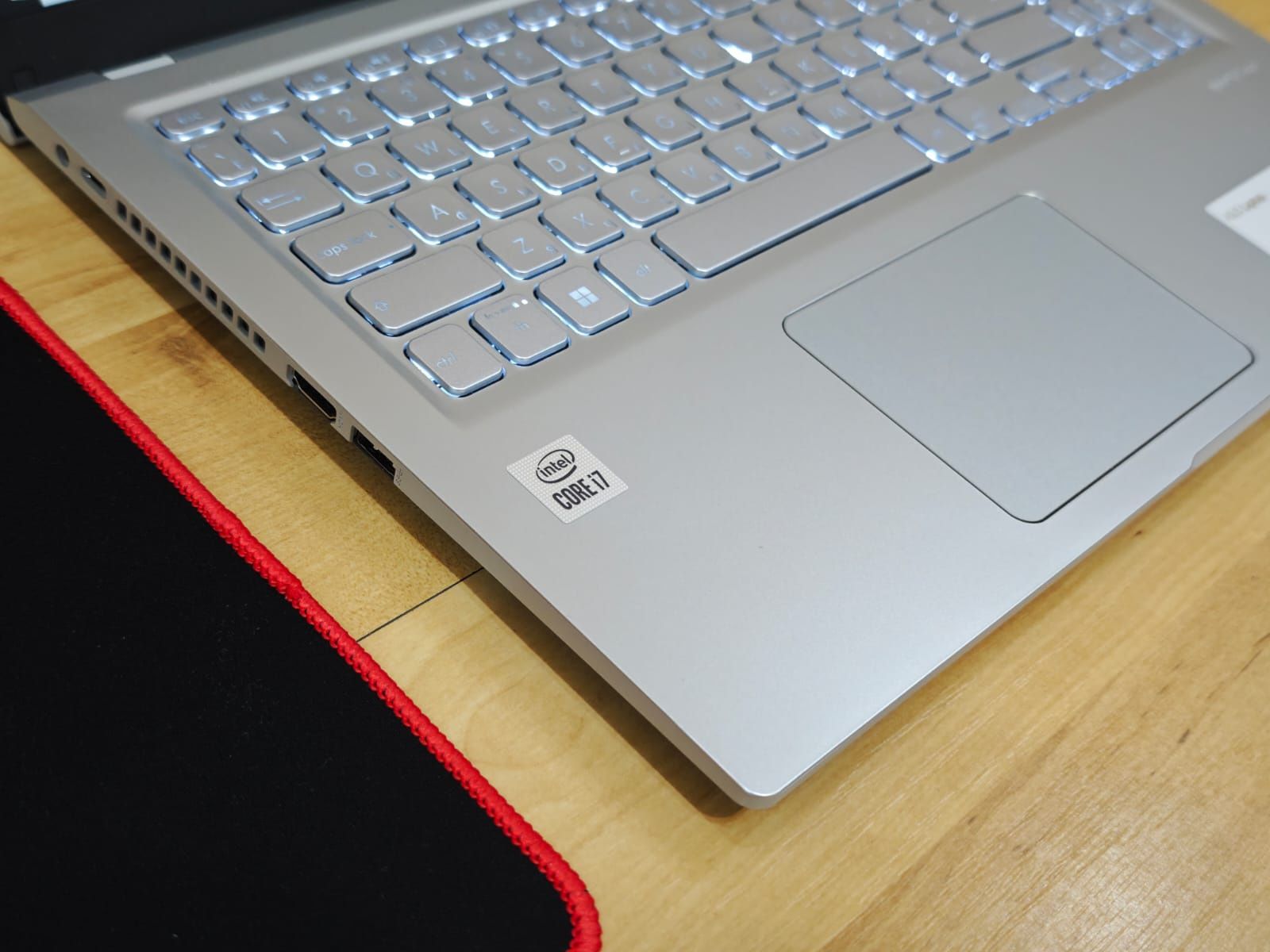 Asus Core i7-10 ОЗУ 16Гб SSD M2 512GB ультрабук в отличном состоянии