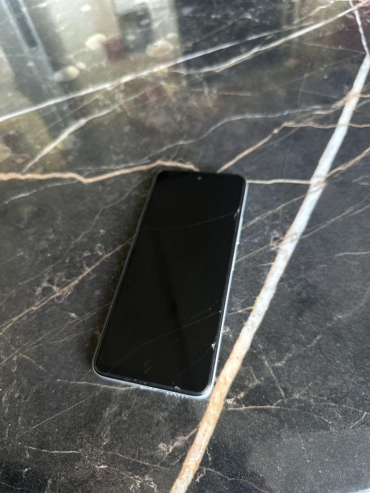продам redmi 12.