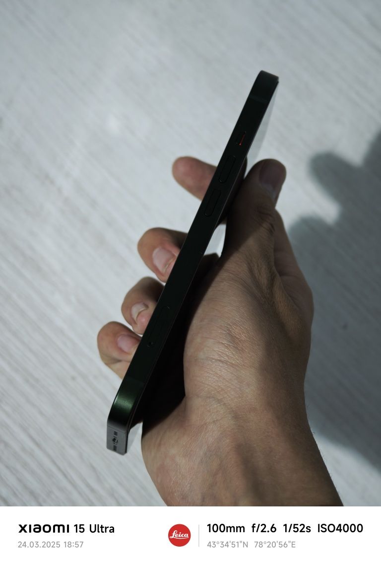 iPhone 13 128 гб с гарантией, в идеальном состоянии