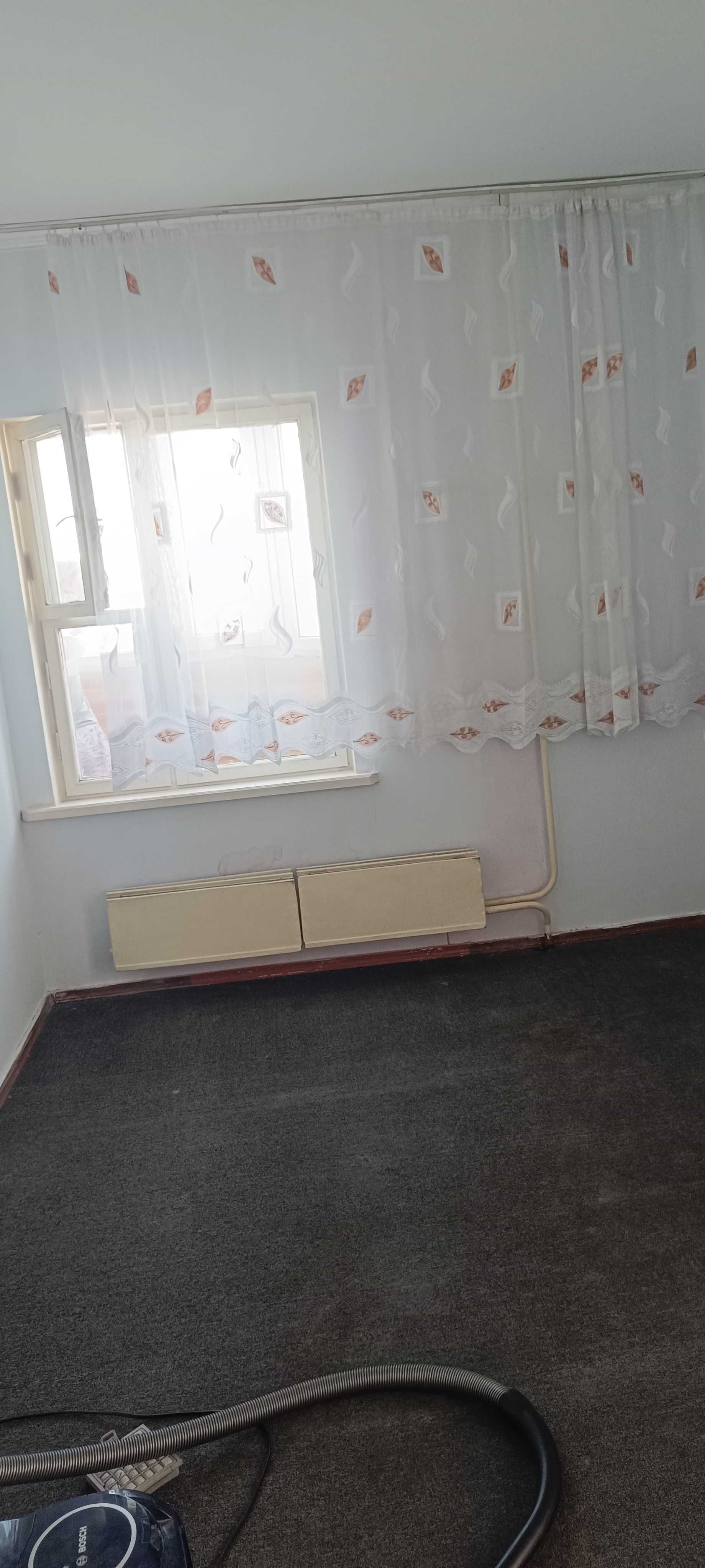 Сдам 2х комнатную помесячно