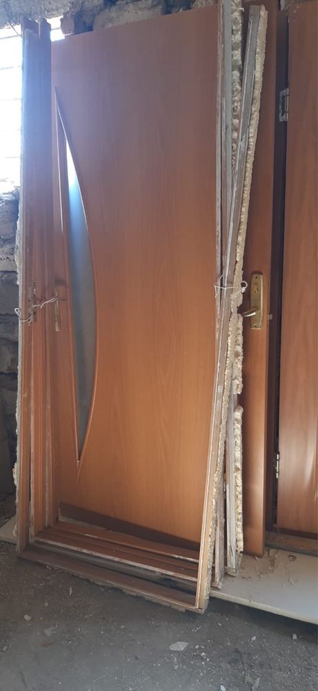 Продаются двери